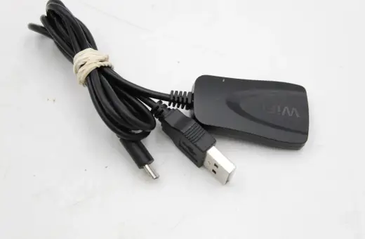 Adapter WiFi HDMI: Jak zrobić Smart TV ze starego telewizora?